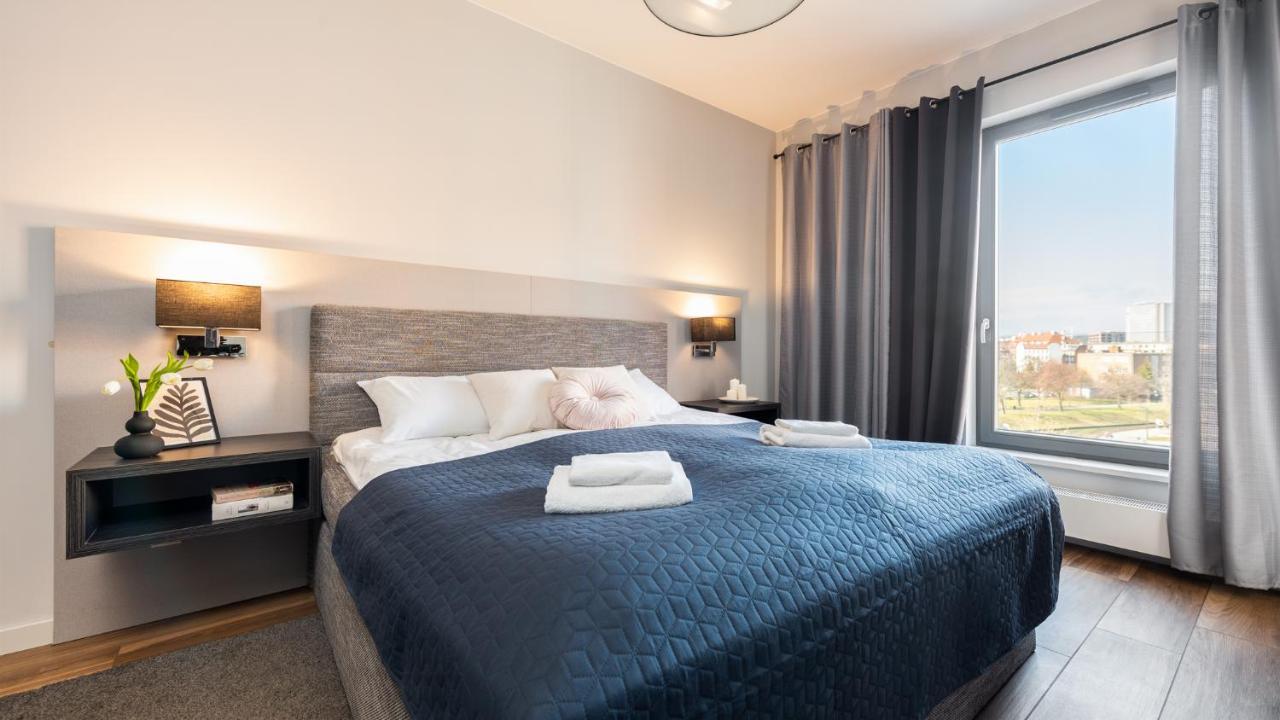 Flatbook - City Center Apartments Brabank With Parking Gdańsk Kültér fotó