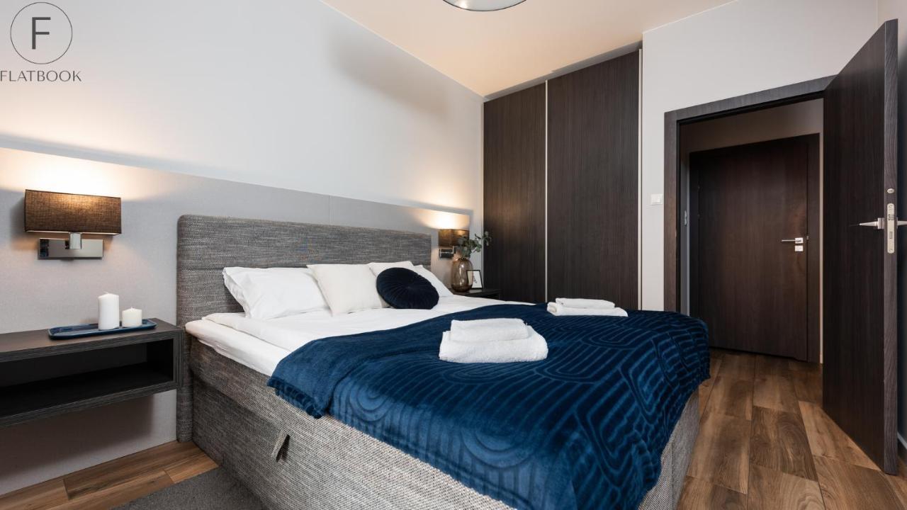 Flatbook - City Center Apartments Brabank With Parking Gdańsk Kültér fotó