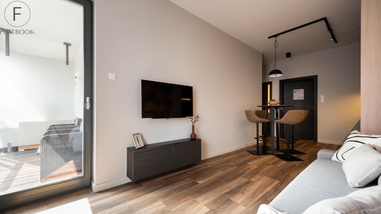Flatbook - City Center Apartments Brabank With Parking Gdańsk Kültér fotó